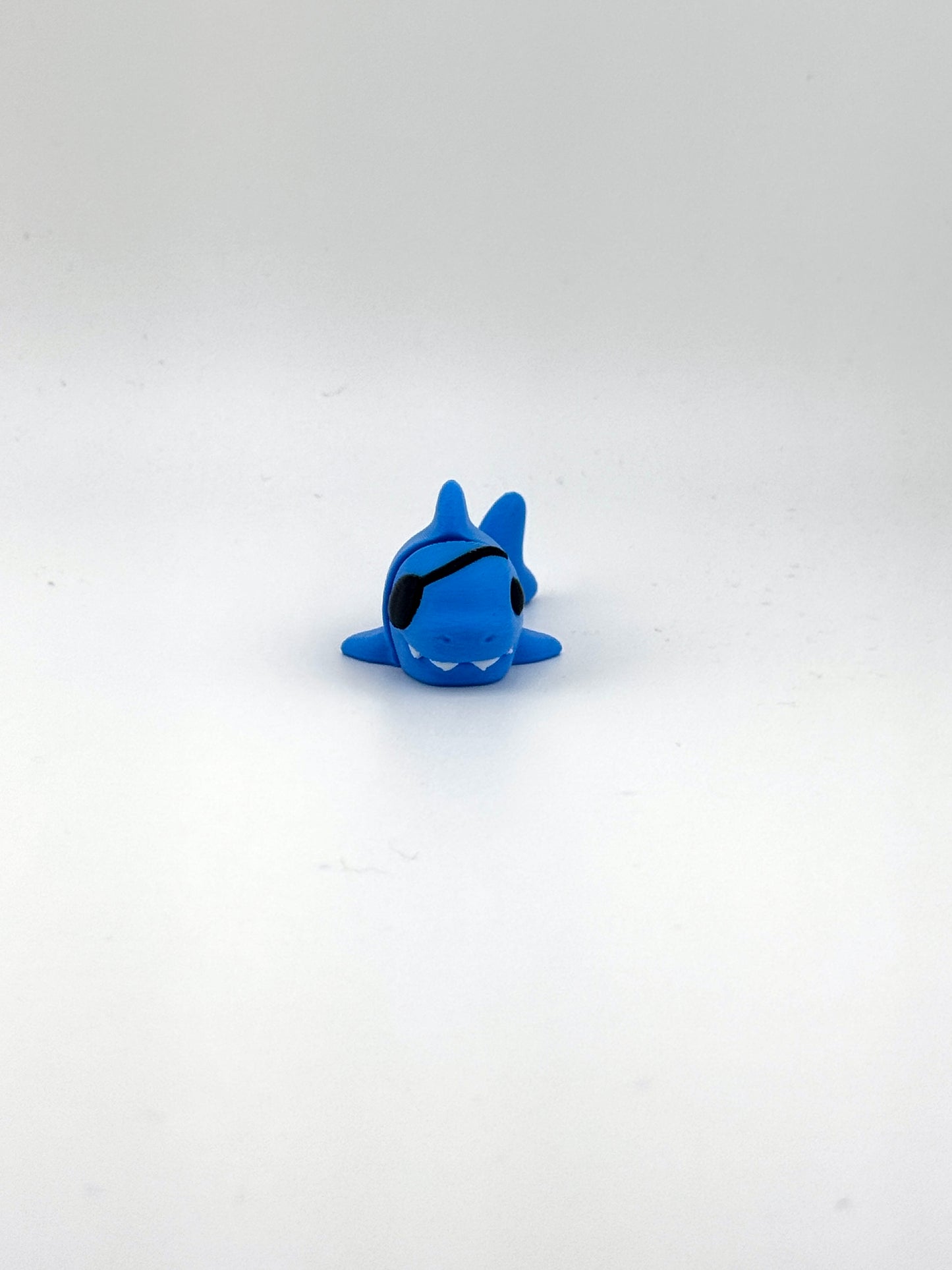 Finn the Shark- Flexling Toy