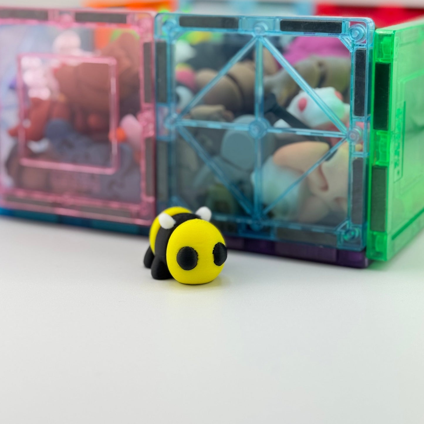 Sunny the Bee – Wiggly 3D Printed Bee Toy | Articulated Desk Buddy